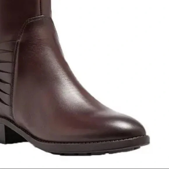 Vince Camuto Prolanda Women's Leather Tall Strappy Knee High Riding Boots 6M